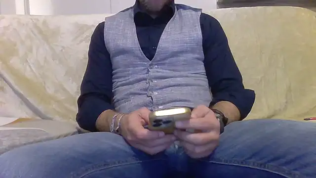 Eroshotlicker online show from 1, 4, 2026