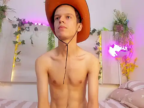 Snapshot of AngelSlimm chatting on 1, 12, 2025 AngelSlimm online show from 1, 12, 2025