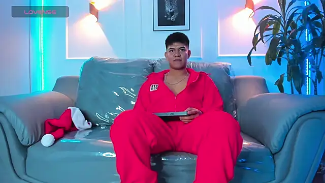 Snapshot of Paul_27_ chatting on 28, 11, 2025 Paul 27 online show from 28, 11, 2025