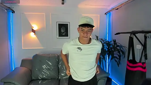 Snapshot of Paul_27_ chatting on 30, 11, 2025 Paul 27 online show from 30, 11, 2025