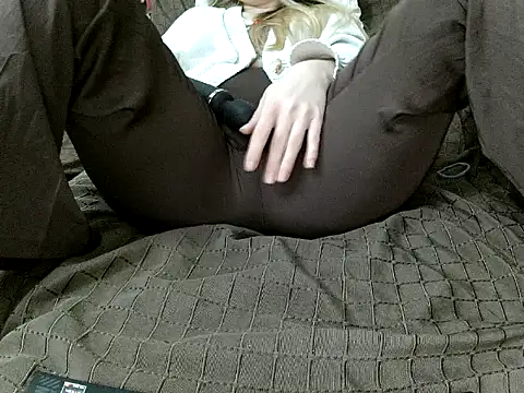 Adelyxveex online show from 4, 12, 2025