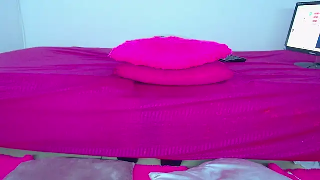 Milytylor online show from 4, 3, 2026