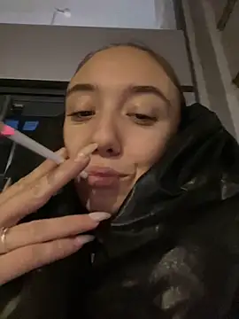 CristinaSw online show from 17, 12, 2025