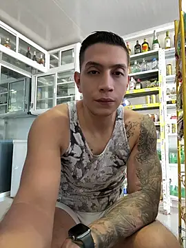 OliverWest04 online show from 20, 5, 2026
