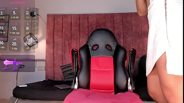 Noah Katz online show from 5, 4, 2026