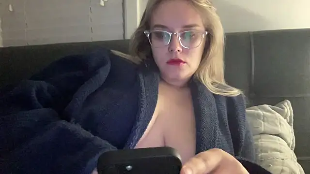 babyblue977 online show from 12, 2, 2026