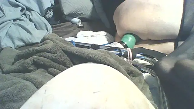 xxxenzo1 online show from 16, 12, 2025