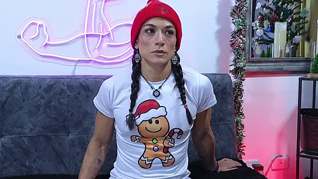 MightyLaura1 online show from 22, 12, 2025