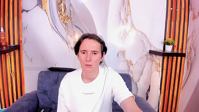 Snapshot of Aaron_LatinMen2 chatting on 27, 11, 2025 Aaron LatinMen2 online show from 27, 11, 2025