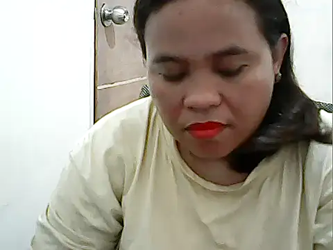 cutechubby online show from 23, 4, 2026