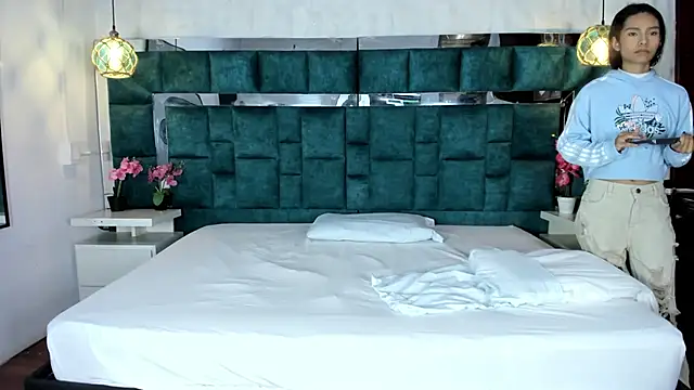  bonnyandclyde online show from 22, 2, 2026