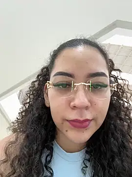 Snapshot of VictoriaaRose chatting on 16, 6, 2026 VictoriaaRose online show from 16, 6, 2026