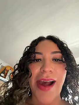 VictoriaaRose online show from 15, 6, 2026