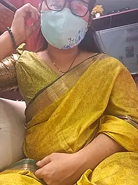 Snapshot of Lovely_Vilika chatting on 29, 11, 2025 Lovely Vilika online show from 29, 11, 2025