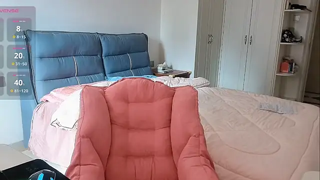 Snapshot of Huiwen163 chatting on 16, 12, 2025 Huiwen163 online show from 16, 12, 2025