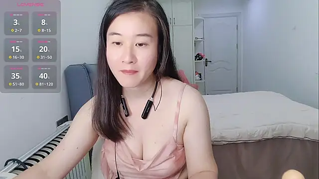 Snapshot of Huiwen163 chatting on 21, 12, 2025 Huiwen163 online show from 21, 12, 2025