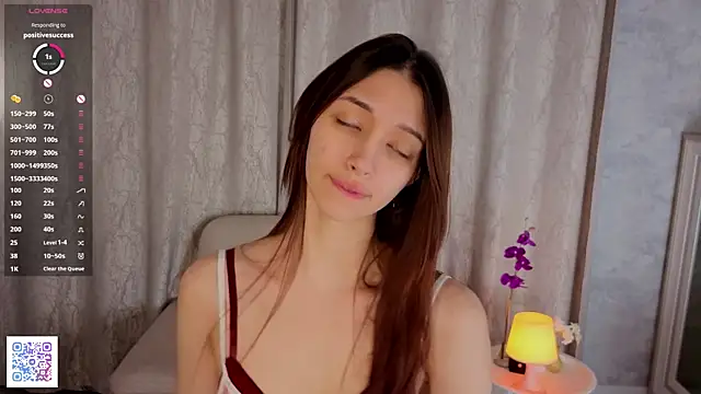 Snapshot of CoraleeSpadlin chatting on 28, 11, 2025 CoraleeSpadlin online show from 28, 11, 2025