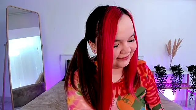 Snapshot of Rose_Luvv chatting on 10, 5, 2026 Rose Luvv online show from 10, 5, 2026