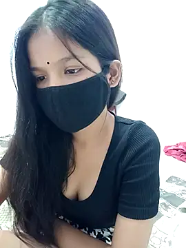 Snapshot of Triptii_0 chatting on 29, 11, 2025 Triptii 0 online show from 29, 11, 2025