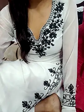 Triptii 0 online show from 5, 12, 2025