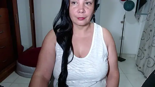 vivian-milf online show from 1, 5, 2026