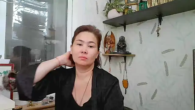 Nettie Allie online show from 3, 12, 2025