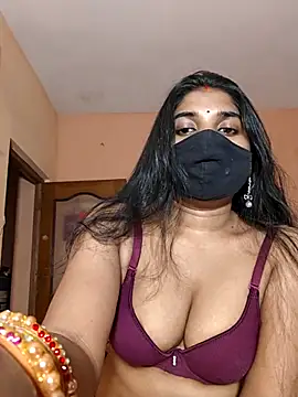 Snapshot of adite20 chatting on 30, 11, 2025 adite20 online show from 30, 11, 2025