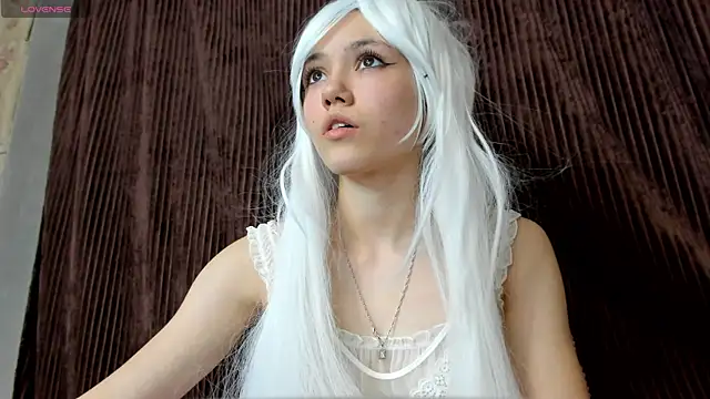 Snapshot of MissKotomissCat chatting on 29, 11, 2025 MissKotomissCat online show from 29, 11, 2025