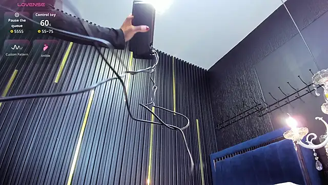 LolyYunno online show from 5, 12, 2025