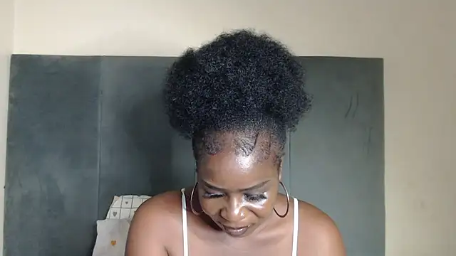Chocolatebae86 online show from 3, 3, 2026