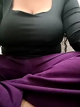 KomalRanii1 online show from 1, 12, 2025