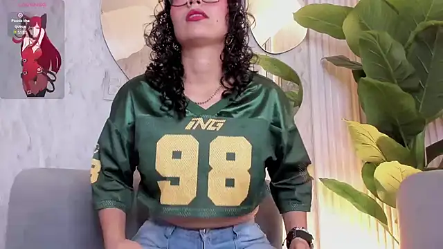 sarah sluty online show from 9, 5, 2026