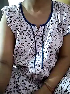 RASHMI SHARMA9 online show from 14, 5, 2026