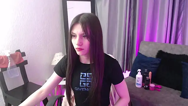 Snapshot of TiinaJonus_ chatting on 8, 5, 2026 TiinaJonus online show from 8, 5, 2026