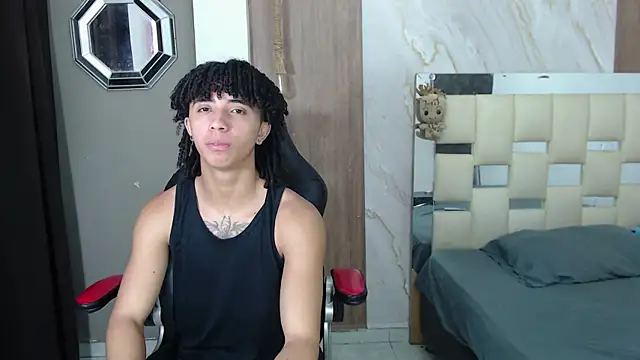 Snapshot of kim_curlyy chatting on 12, 5, 2026 kim curlyy online show from 12, 5, 2026