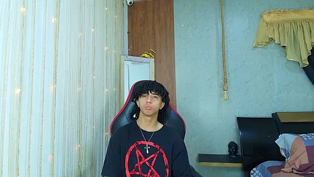 kim curlyy online show from 9, 3, 2026