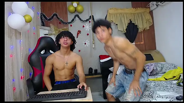 kim curlyy online show from 17, 12, 2025