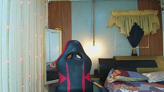 kim curlyy online show from 13, 3, 2026