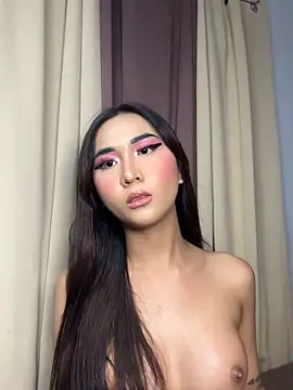 Diannellove online show from 9, 4, 2026