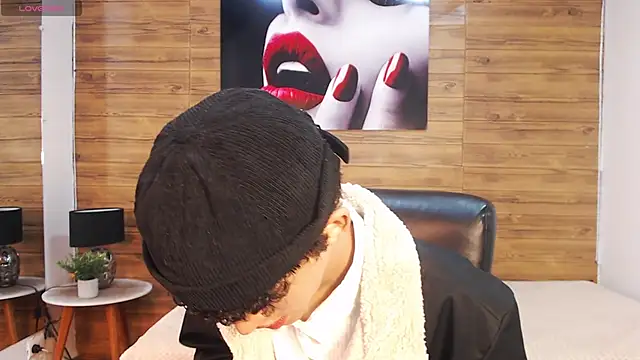 Michaelkoiv online show from 15, 2, 2026