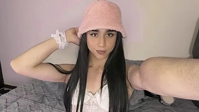 Snapshot of sophiie_gonx chatting on 24, 7, 2026 sophiie gonx online show from 24, 7, 2026