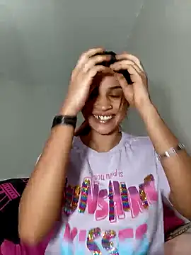 Snapshot of Miss-Perfection chatting on 27, 4, 2026 Miss-Perfection online show from 27, 4, 2026