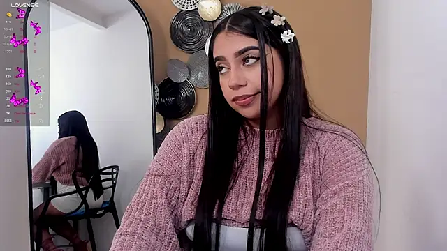 luna cute   online show from 18, 6, 2026
