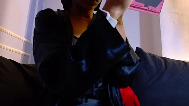 GenesisJordan online show from 17, 12, 2025