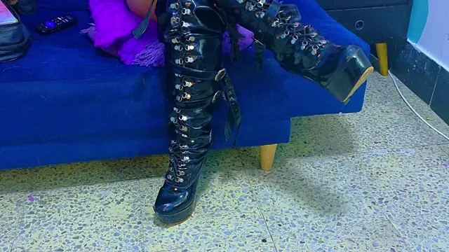 AriesVelvet online show from 21, 4, 2026