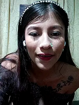 Snapshot of Roslin-nix2 chatting on 1, 12, 2025 Roslin-nix2 online show from 1, 12, 2025