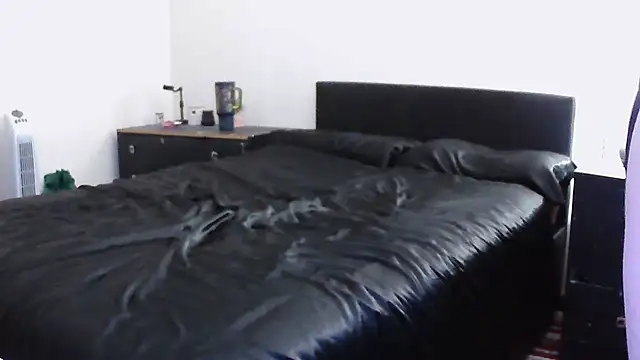 PhoenixTears93 online show from 28, 11, 2025