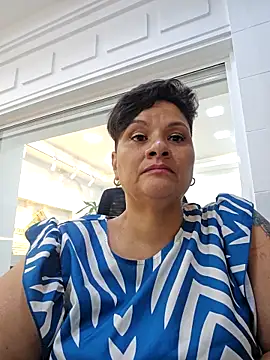 LILIANAJARAMILLO online show from 3, 12, 2025