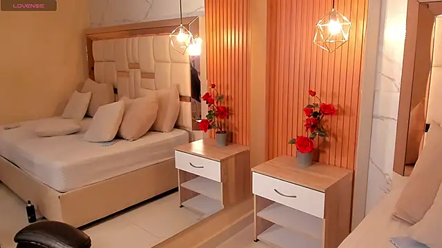 samantha quinnn online show from 22, 12, 2025