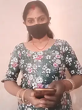 Snapshot of Pooja_bhabhi00 chatting on 1, 12, 2025 Pooja bhabhi00 online show from 1, 12, 2025